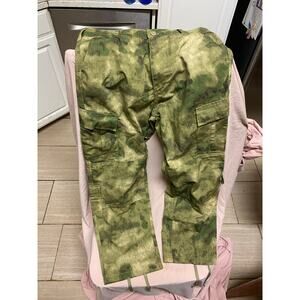 Summer Camo Pants Size Medium-Regular